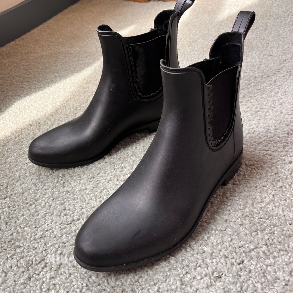 Jack Rogers scallop Chelsea rain boots